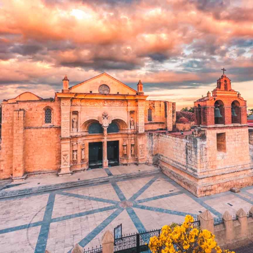 LA CATEDRAL SANTA MARÍA DE LA ENCARNACIÓN UN PORTENTOSO TEMPLO, EL PRIMADO DE AMÉRICA