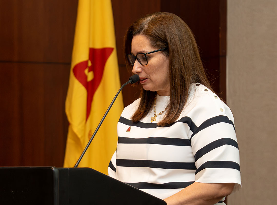 CHARLA DE SIKA  DOMINICANA